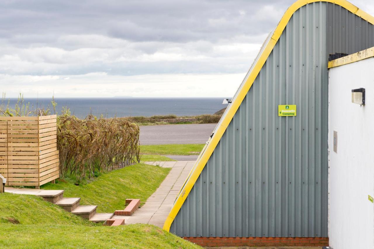 Yha Manorbier Hostel Tenby Exterior photo